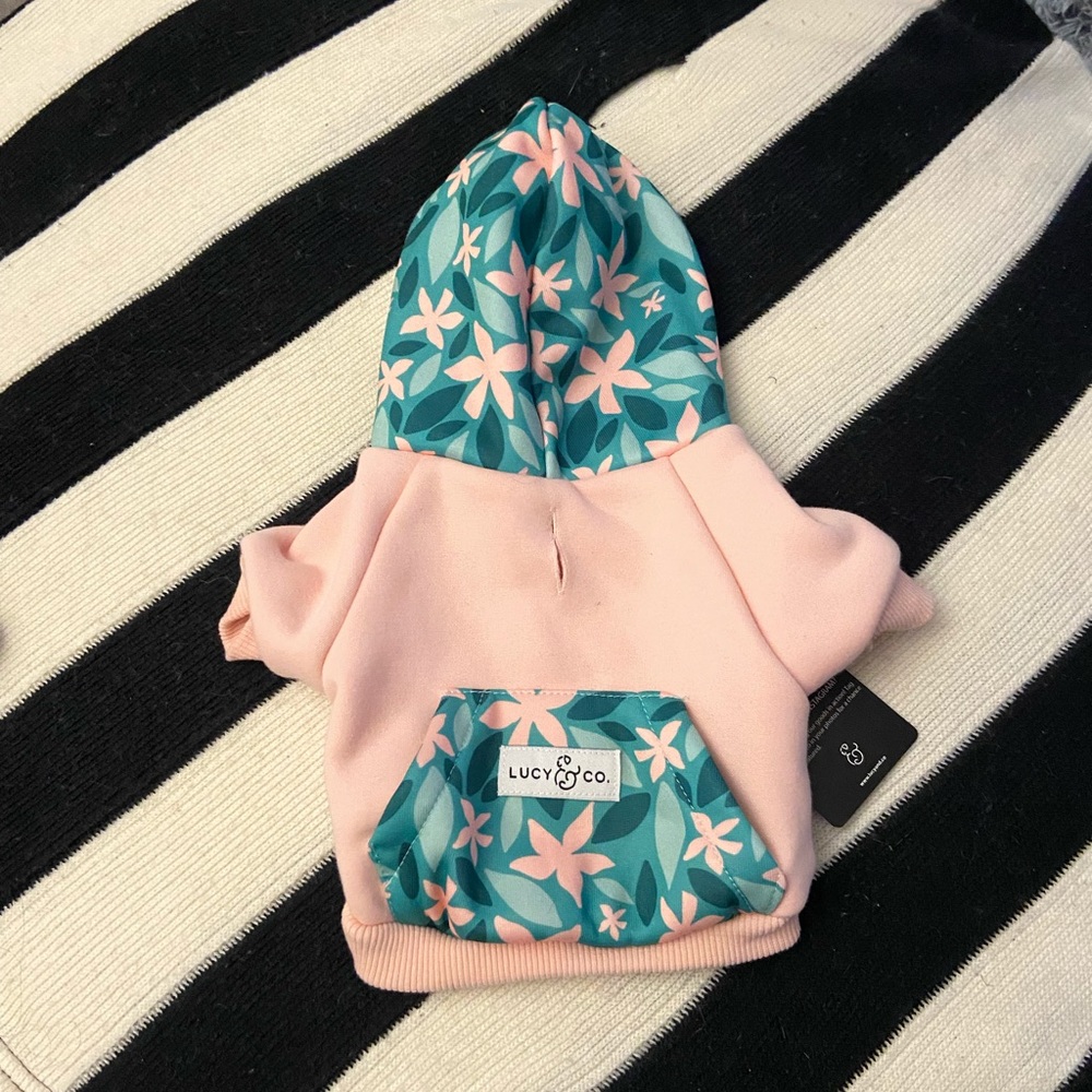 Lucy & Co. size Small hoodie sweatshirt